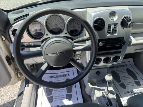 Used 2007 Chrysler PT Cruiser Convertible image 10