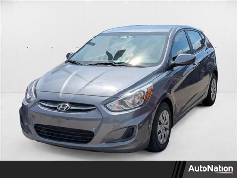Used 2017 Hyundai Accent SE image 1
