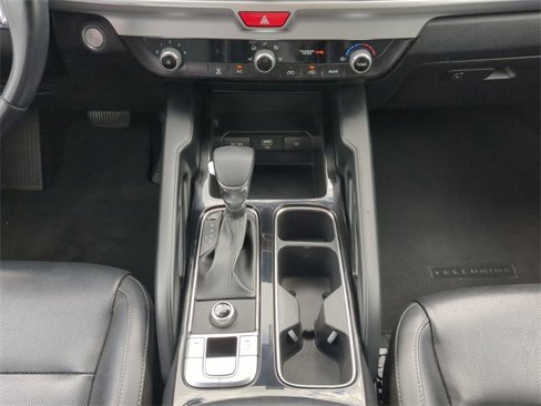 Used 2020 Kia Telluride LX image 22