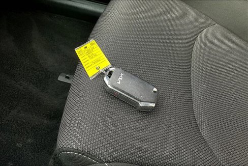 Used 2024 Kia Forte LXS image 10