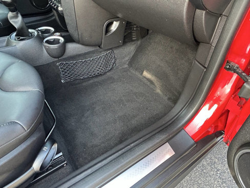 Used 2011 MINI Cooper S image 30