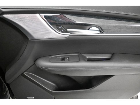 Used 2022 Cadillac XT5 Premium Luxury image 17