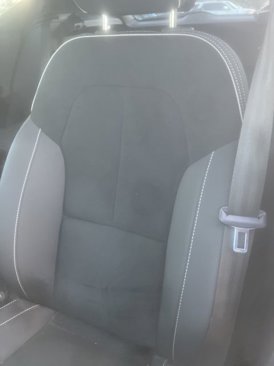 Used 2022 Volvo XC40 P8 Recharge Ultimate image 2