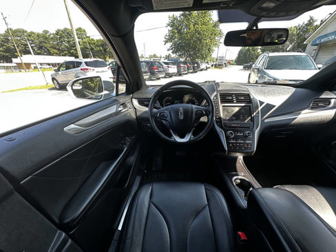Used 2015 Lincoln MKC FWD image 23