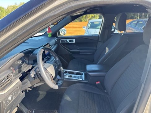 Used 2020 Ford Explorer XLT image 10