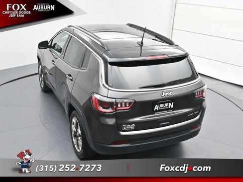 Used 2018 Jeep Compass Limited w/ Navigation Group image 28