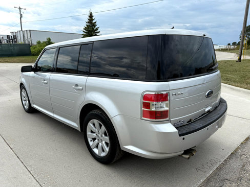 Used 2010 Ford Flex SE image 7