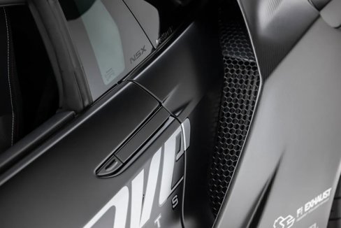 Used 2017 Acura NSX image 45