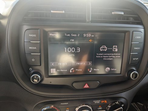 Used 2023 Kia Soul LX image 27