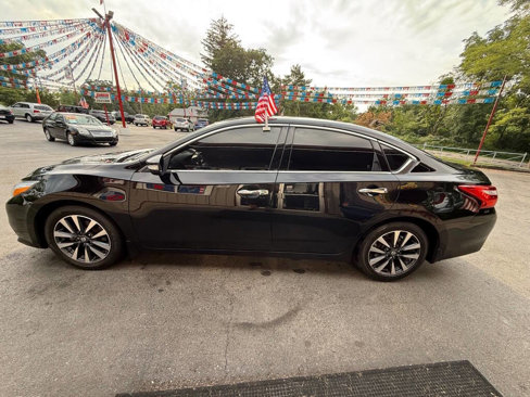 Used 2016 Nissan Altima 2.5 SV w/ Convenience Package image 6