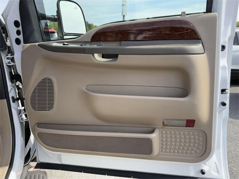 Used 2000 Ford Excursion Limited image 18