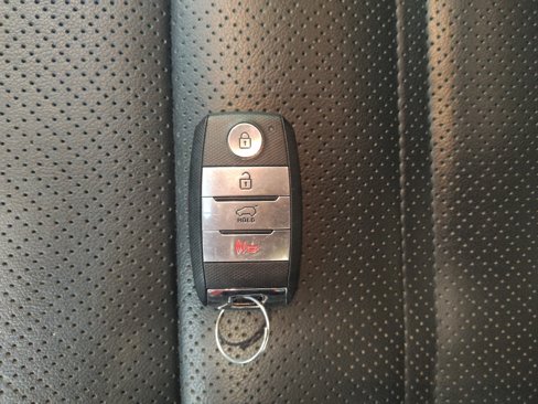Used 2017 Kia Sorento LX w/ LX Convenience Package image 32