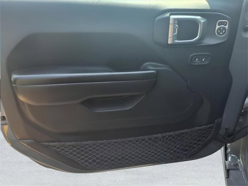 Used 2019 Jeep Wrangler Unlimited Sport S image 12