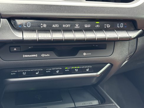 Used 2022 Lexus UX 250h w/ Premium Package image 29