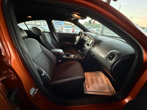 Used 2011 Dodge Charger SE image 19