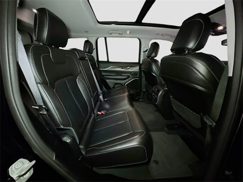Certified 2022 Jeep Grand Cherokee Limited image 35