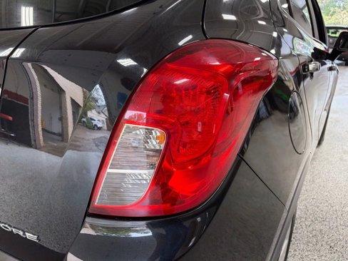 Used 2016 Buick Encore FWD image 7