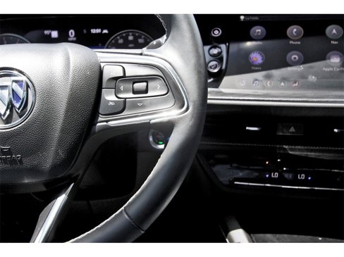 Used 2021 Buick Envision Essence w/ Technology Package I image 18