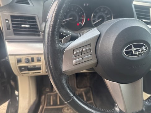 Used 2010 Subaru Outback 2.5i Premium w/ Popular Equipment Group 1B image 50