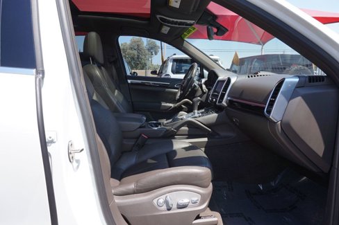 Used 2016 Porsche Cayenne image 20
