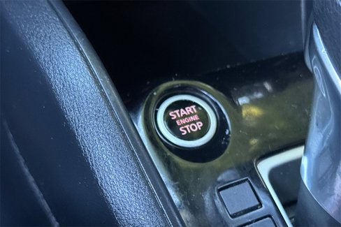 Used 2021 Nissan Versa SV image 25