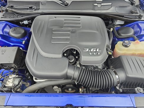 Used 2022 Dodge Challenger SXT w/ Blacktop Package image 27