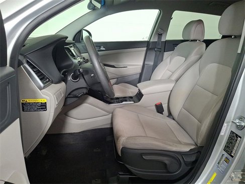 Used 2018 Hyundai Tucson SE image 16