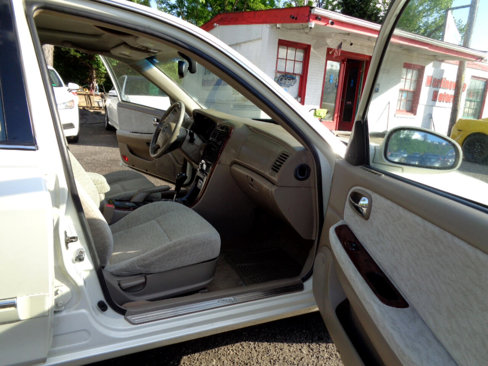 Used 2006 Kia Optima EX image 11