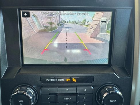 Used 2018 Ford F150 Lariat image 33