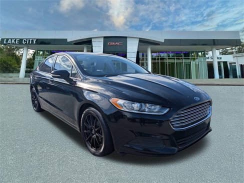 Used 2016 Ford Fusion SE image 1