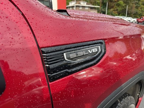 Used 2019 GMC Sierra 1500 Elevation w/ Elevation Value Package image 8