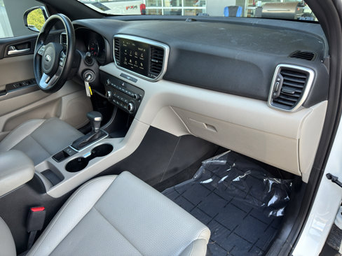 Used 2021 Kia Sportage S image 17