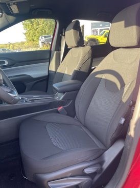 New 2025 Jeep Compass Sport image 20