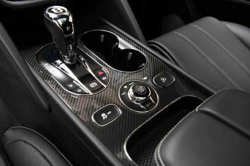 Used 2024 Bentley Bentayga image 16