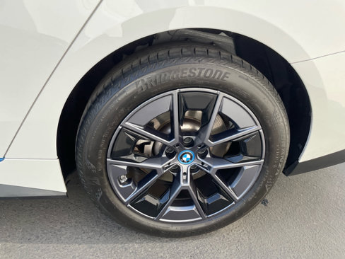 Used 2023 BMW i4 eDrive35 w/ Premium Package image 21