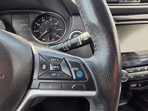 Used 2019 Nissan Rogue SL image 18