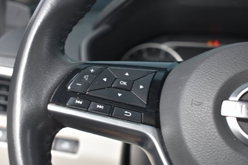 Used 2023 Nissan Altima 2.5 SV w/ SV Premium Package image 14