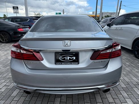 Used 2016 Honda Accord Sport image 6