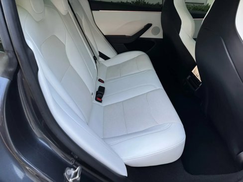 Used 2024 Tesla Model 3 Performance image 23