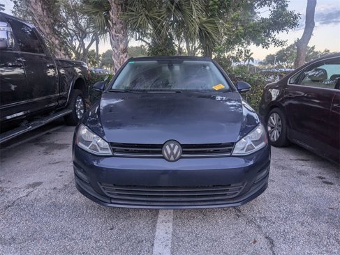 Used 2016 Volkswagen Golf SE image 2