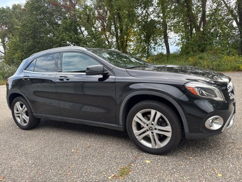Used 2020 Mercedes-Benz GLA 250 4MATIC image 2