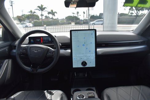 Used 2022 Ford Mustang Mach-E Select image 10