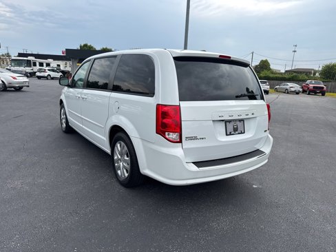 Used 2017 Dodge Grand Caravan SE w/ Power Window Group image 3