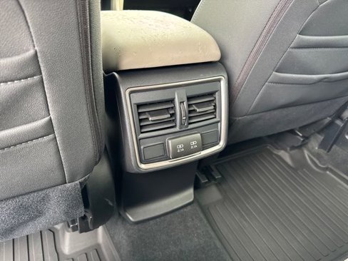 Used 2020 Subaru Forester Premium image 16