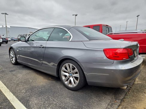 Used 2011 BMW 328i Convertible image 4