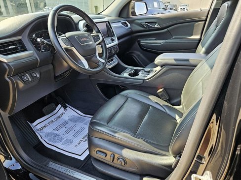 Used 2023 GMC Acadia SLT image 7