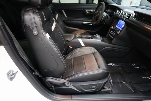 Used 2022 Ford Mustang Shelby GT500 w/ Technology Package image 76
