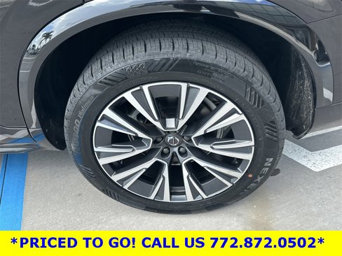 Used 2022 Volvo XC90 T6 Momentum w/ Protection Package Premier image 10