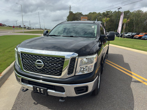 Used 2017 Nissan Titan SV image 20