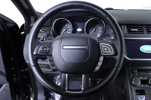 Used 2018 Land Rover Range Rover Evoque SE image 21